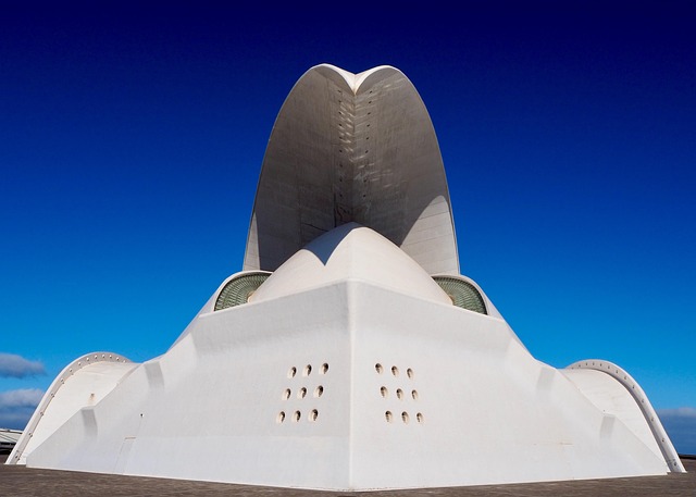 Free Architecture Building photo and picture