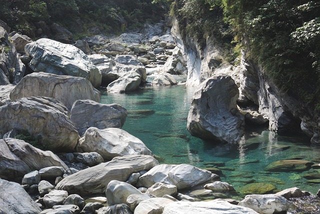 Free Valley River photo and picture