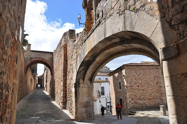 Cáceres, Bogen-Stern