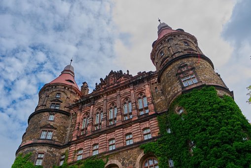Castelo, Polônia, Arquitetura, História