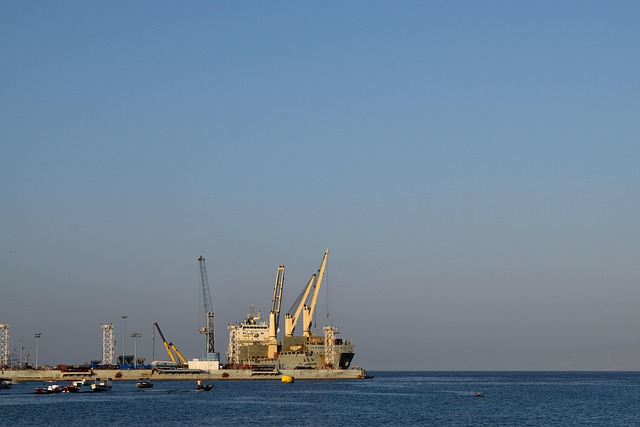 Free Port Sea photo and picture