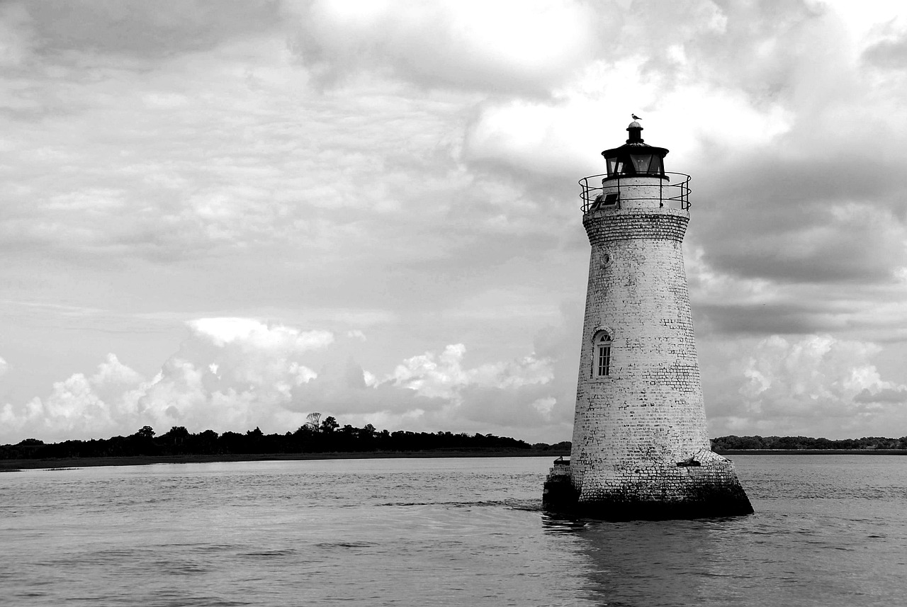Cockspur Lighthouse - free online jigsaw puzzle photo
