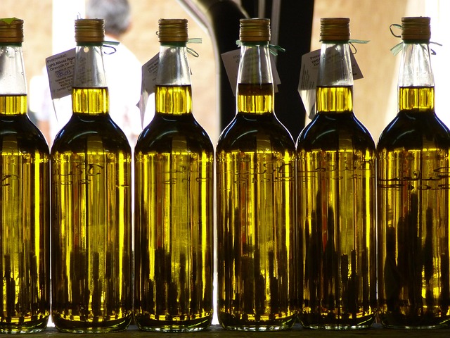 Free Olive Oil Market photo and picture