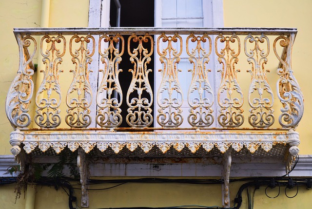 Free Construction Balcony photo and picture