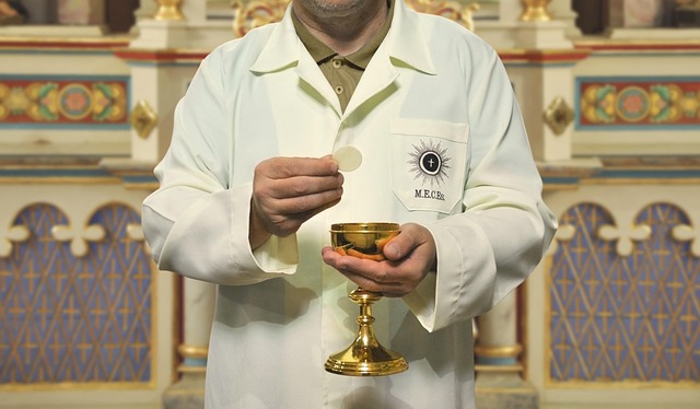 Free Minister Eucharist photo and picture