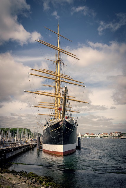Free Travemünde Sailing Ship photo and picture