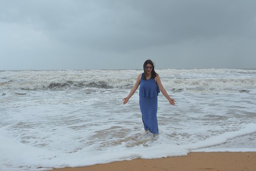 Free Ocean Queen Lady In The Ocean photo and picture