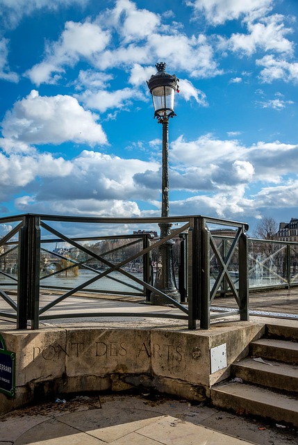 Free Bridge Arts photo and picture