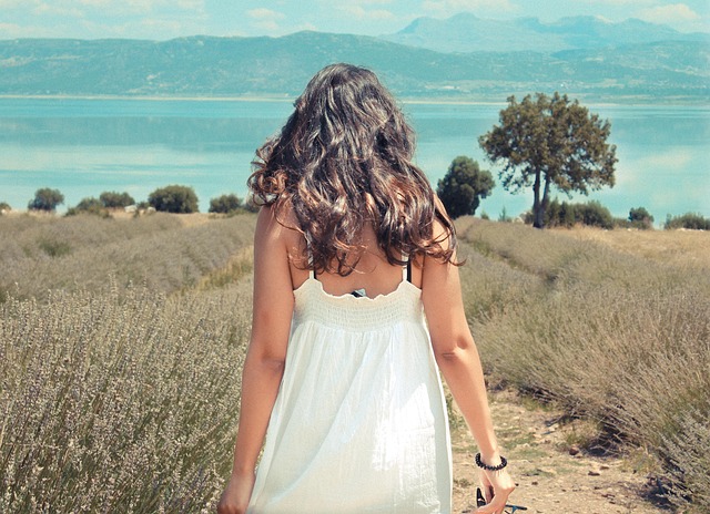 Free View Woman photo and picture