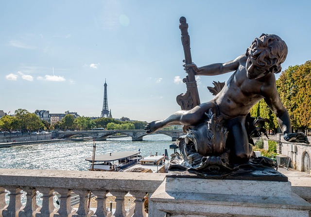 Free Paris Bridge photo and picture