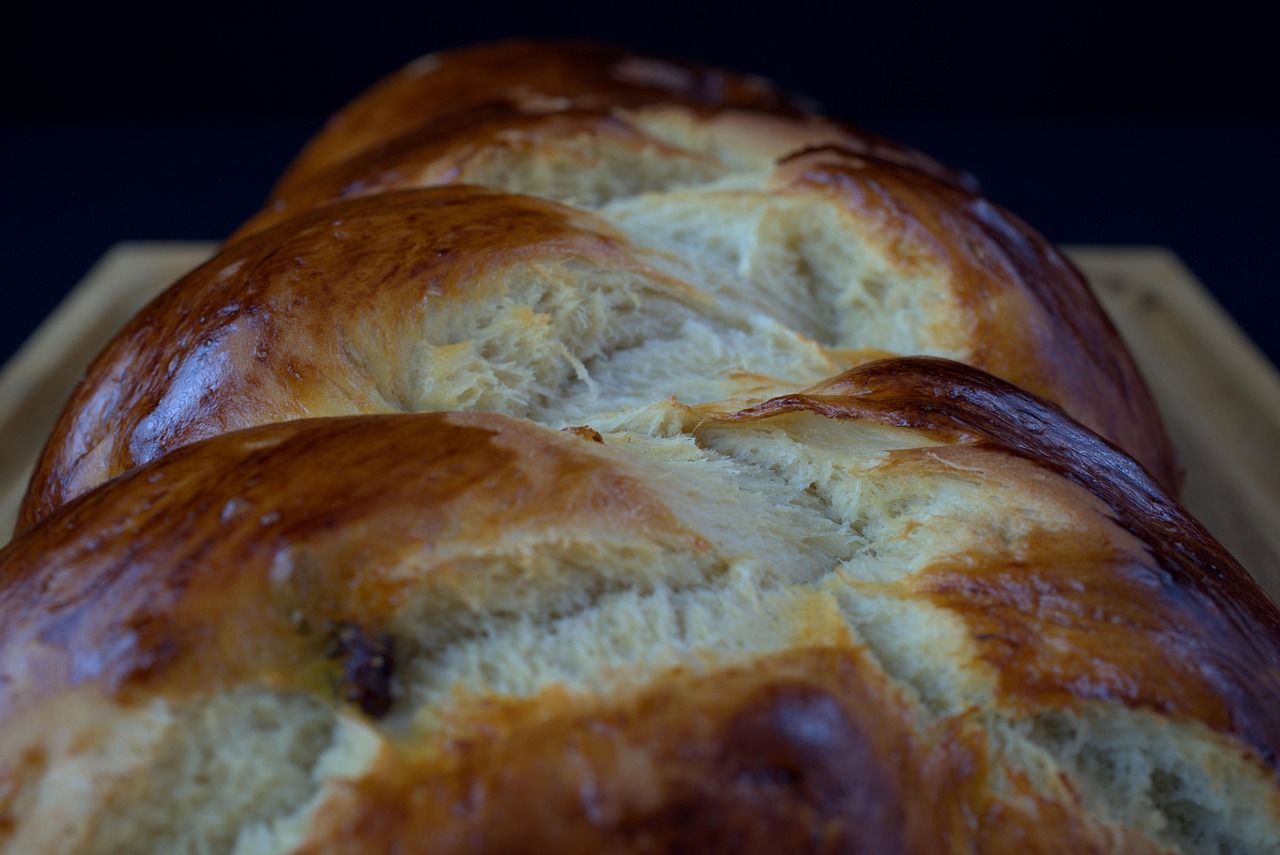hefezopf-hefeteig-lecker-kostenloses-foto-auf-pixabay