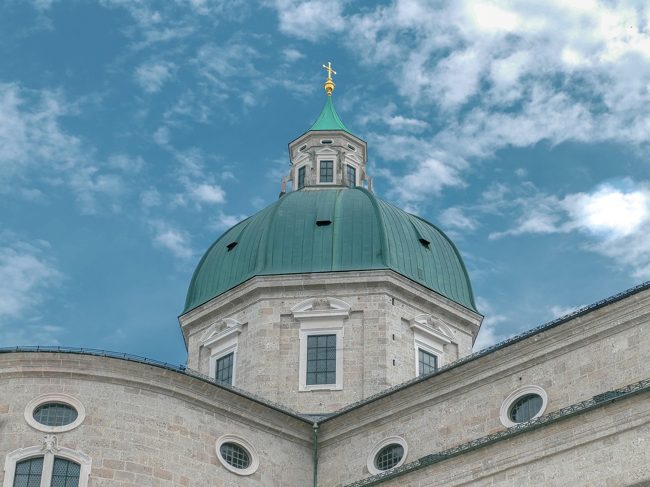 Build - free online jigsaw puzzle photo