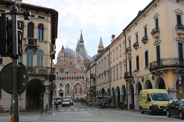 Padova, Italien, Gader, Bygninger, Kirke