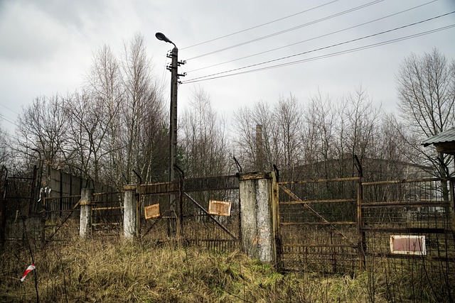Free Gate Factory photo and picture