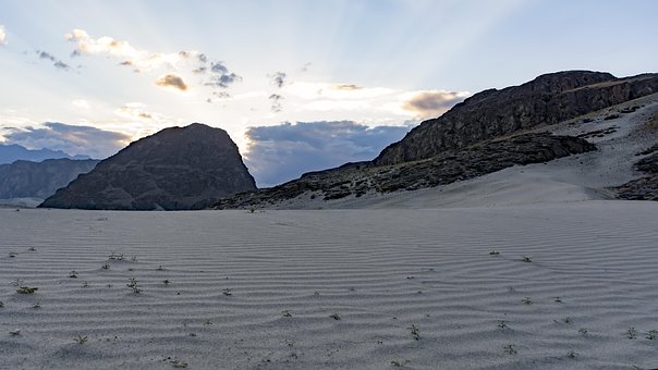 Sarfaranga Cold Desert Skardu, Gilgit-Baltistan. Travel to north