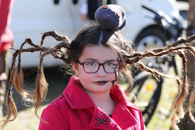 Free Carnival Girl photo and picture