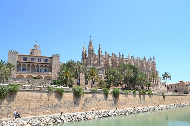 Free Building Castle photo and picture