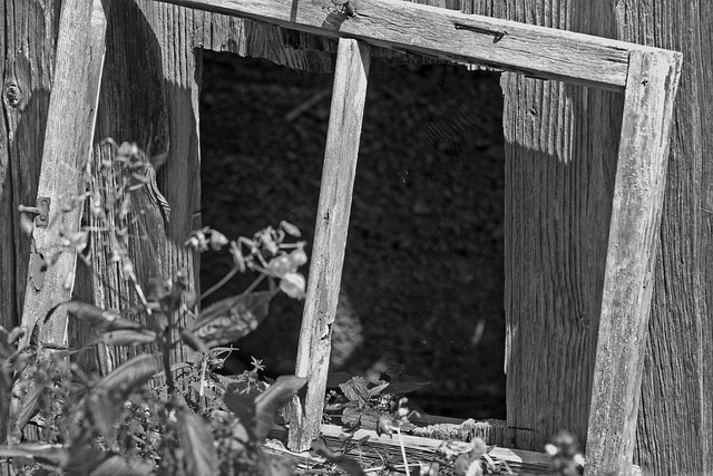 Free Impression Window Barn photo and picture