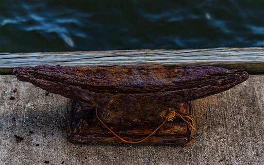 Dock Klampe, Amboss, Rost, Verwittert