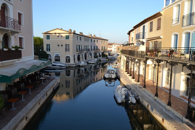 Free River Boats photo and picture