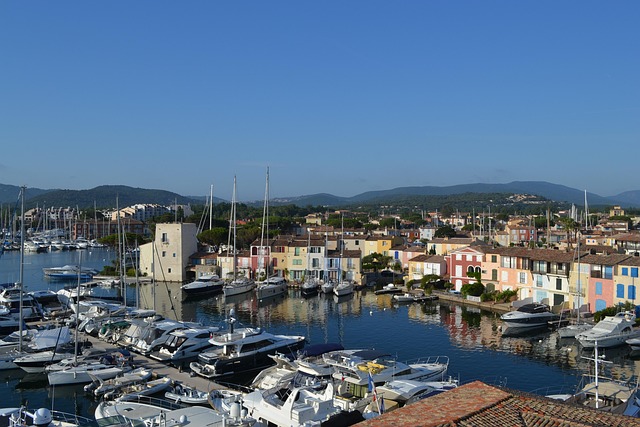 Free Buildings Port photo and picture