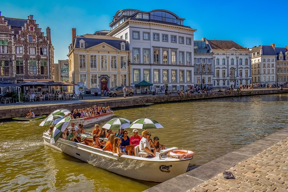 Barcos turísticos