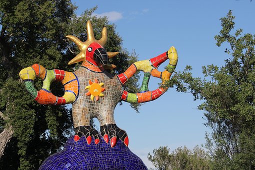Free The Garden Of Tarot Tuscany photo and picture