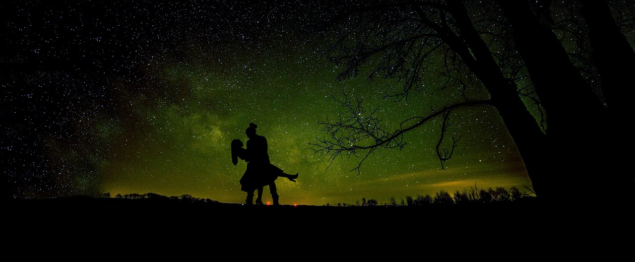 pasangan serasi untuk zodiak Cancer dalam hubungan asmara