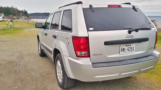 Free Jeep Grand Cherokee photo and picture
