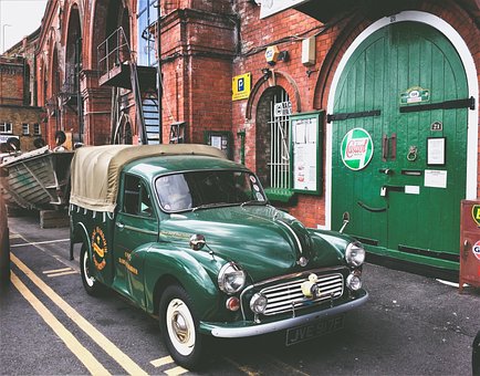 Free Antique Car Green photo and picture