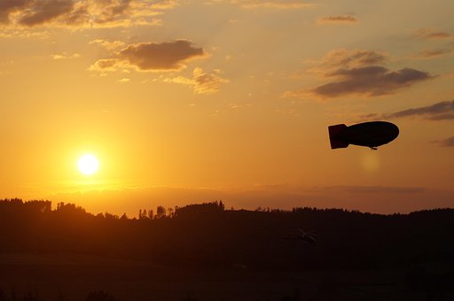 Montgolfiade, Luftschiff, Fliegen
