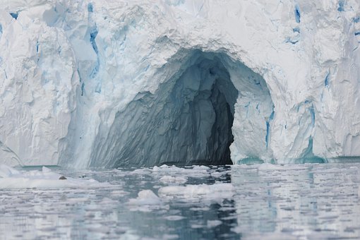 Free Iceberg Cave photo and picture