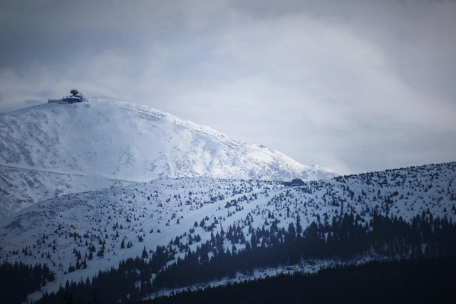 Free Mountains Snowball photo and picture