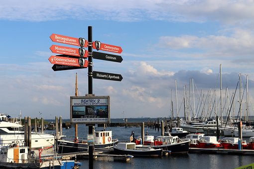 Free Ships Port photo and picture