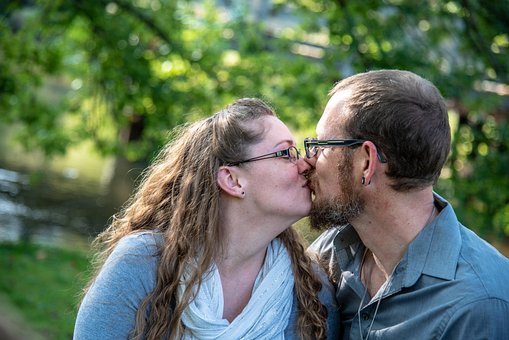 Zoenen, Stel, Dol Zijn Op, Mens, Vrouw