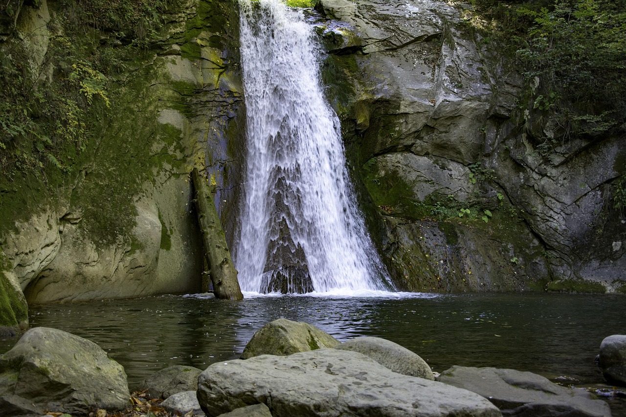 Cascade - free online jigsaw puzzle photo