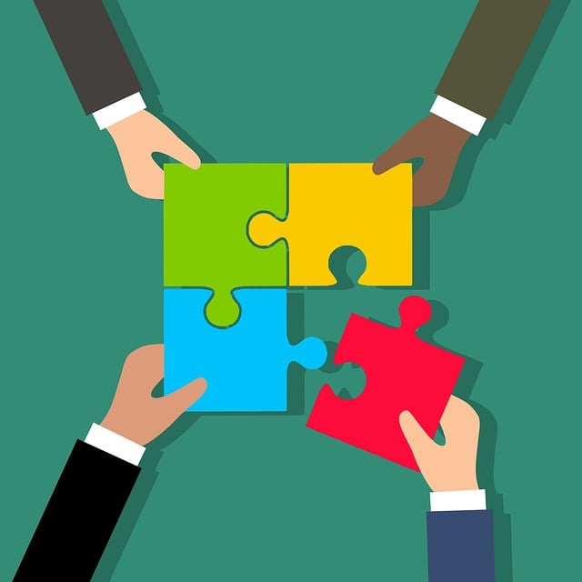Free team work building illustration
