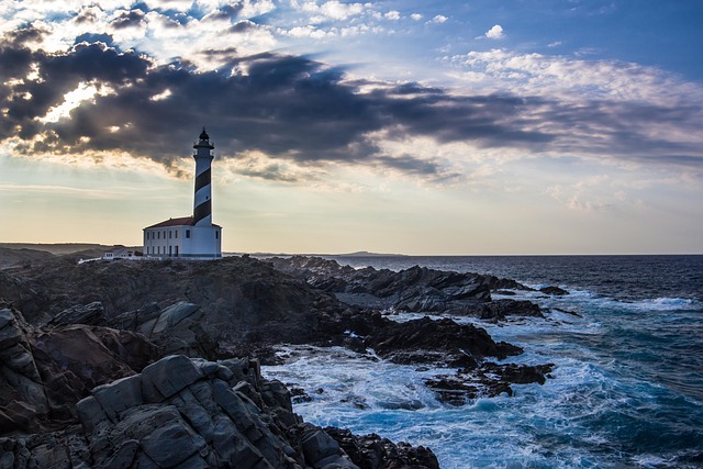 Free Lighthouse Sea photo and picture