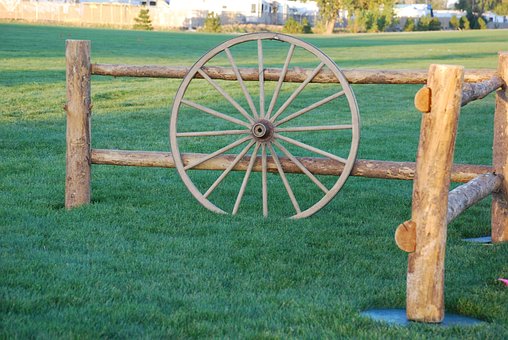 Free Wagon Wheel photo and picture