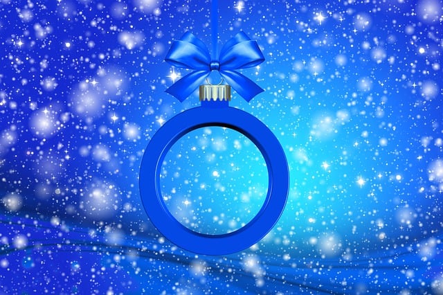 Free mockup christmas tree ball christmas ornament illustration