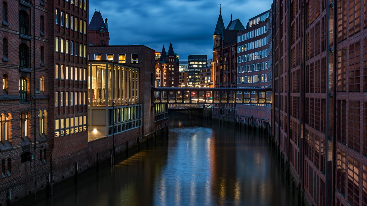Speicherstadt - free online jigsaw puzzle photo