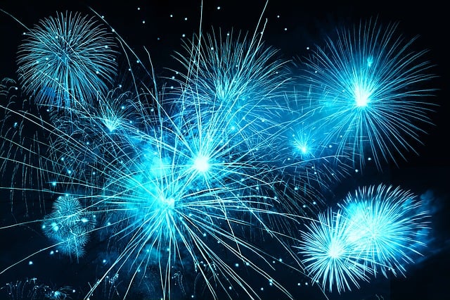 Free fireworks missiles new year's day illustration