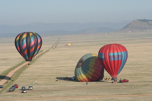 Free Ballooning Flying photo and picture