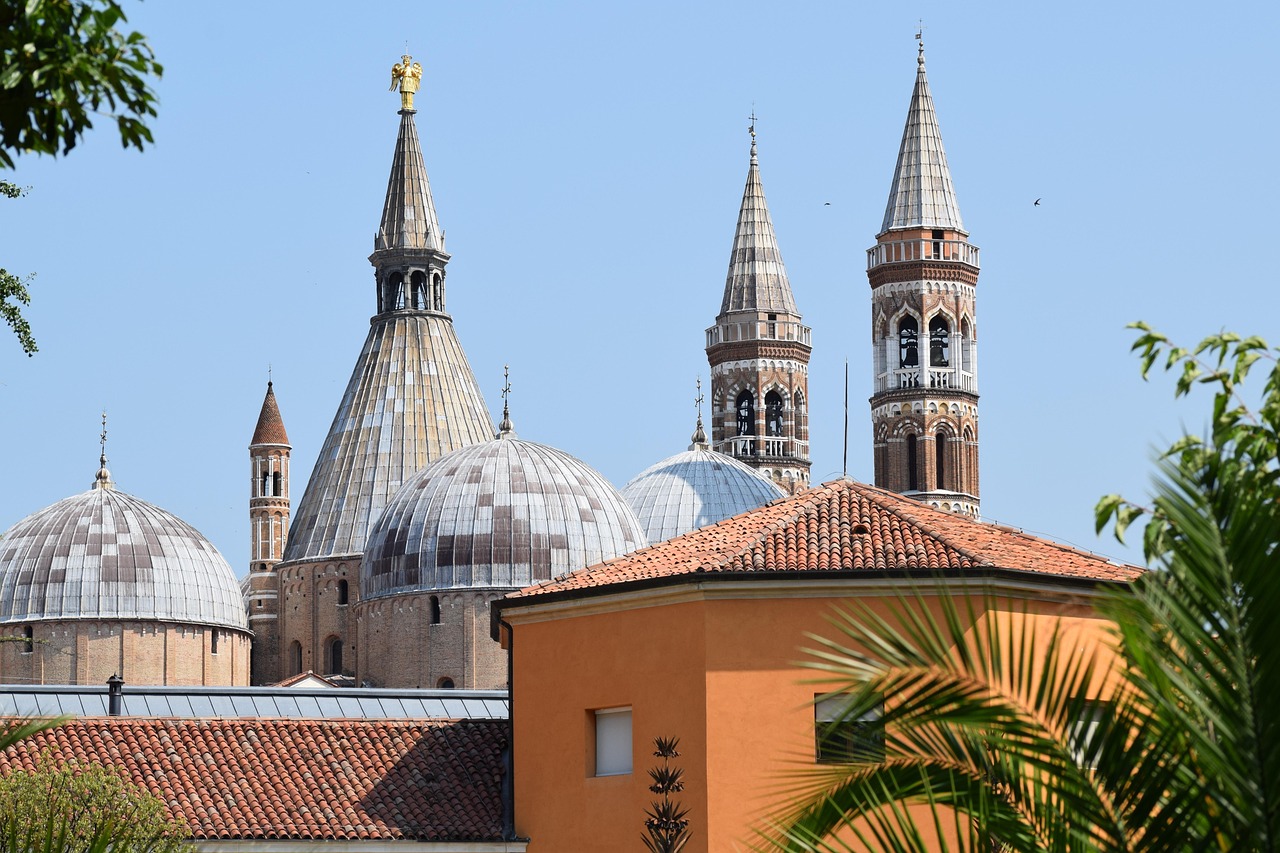 Church - free online jigsaw puzzle photo