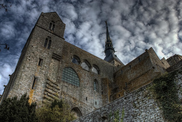 Mont St Michael, Kasteel, Kathedraal