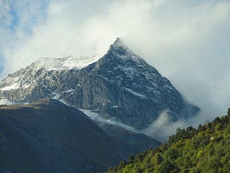 Munte, Stâncă, Alpi, Valais, Nori