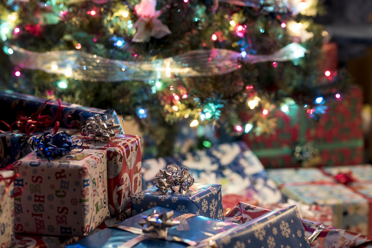 Gifts Christmas Presents - Free photo on Pixabay