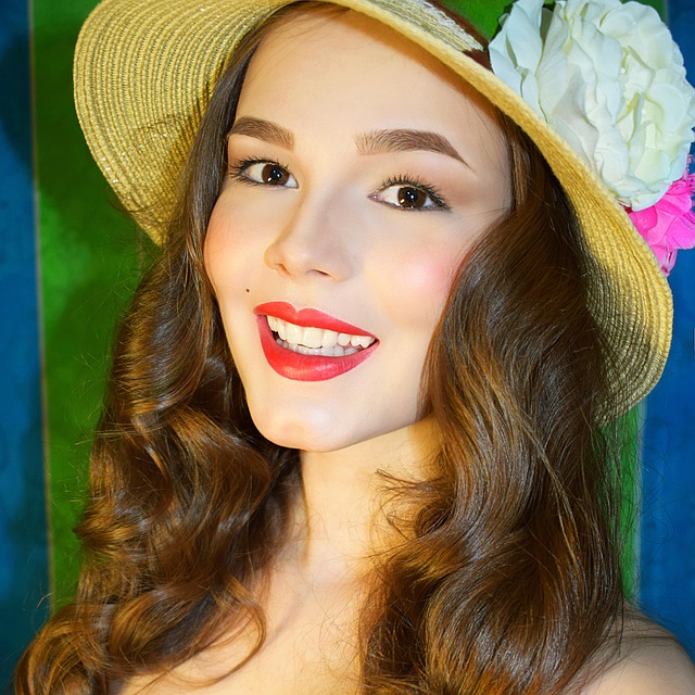 Free Young Woman Gorgeous photo and picture