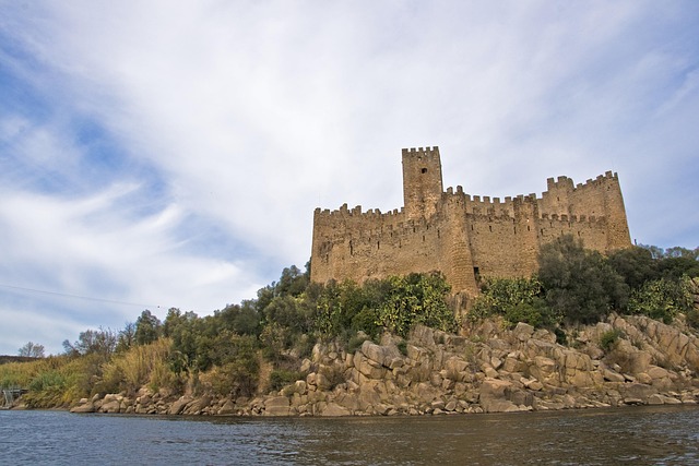 Free Castle Almoroul photo and picture