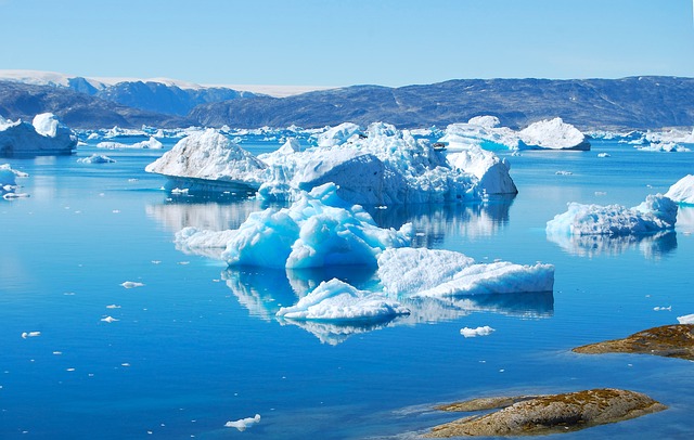 Free Greenland Iceberg photo and picture